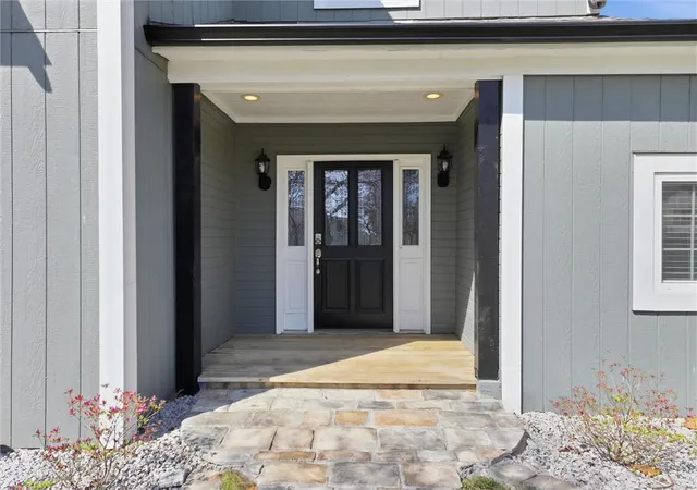 Photo 3 of Single family home for sale at 406 E Forest St, Harrisonville, MO 64701 | MLS# 2610233 | Listing updated on 2026-08-02