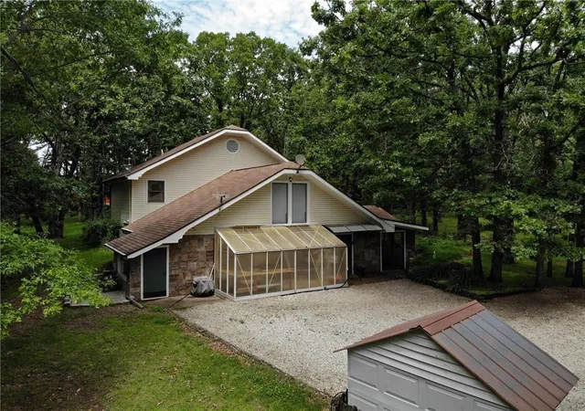 Homes for sale in Wheatland, MO | 22303 County 253 Rd, Wheatland, MO 65779 | MLS# 2610278