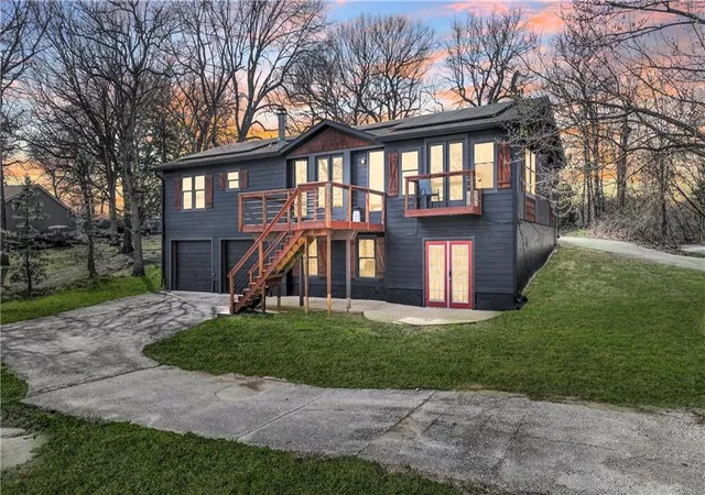 1st image of 110 C St, Lake Lotawana, MO 64086 | MLS# 2610400