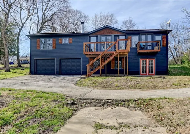 2nd image of 110 C St, Lake Lotawana, MO 64086 | MLS# 2610400