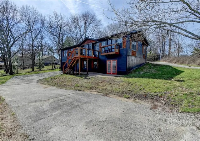 3rd image of 110 C St, Lake Lotawana, MO 64086 | MLS# 2610400