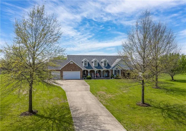2nd image of 14 Sw 260 Rd, Warrensburg, MO 64093 | MLS# 2610420