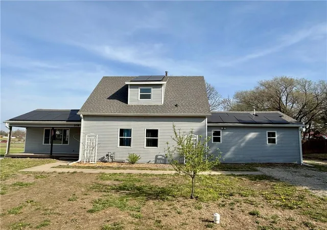 Homes for sale in Lebo, KS | 108 E 5th St, Lebo, KS 66856 | MLS# 2610426