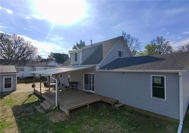 Homes for sale in Lebo, KS | 108 E 5Th St, Lebo, KS 66856 | MLS# 2610426