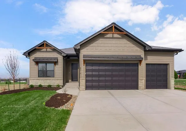 Photo 1 of Single family home for sale at 8016 Se Hoot Owl St, Blue Springs, MO 64014 | MLS# 2610454 | Listing updated on 2026-10-06