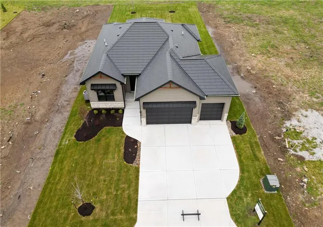 37th image of 8016 Se Hoot Owl St, Blue Springs, MO 64014 | MLS# 2610454