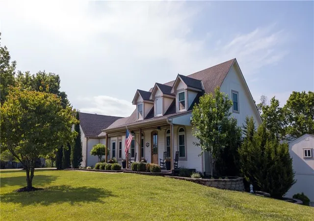 Homes for sale in De Soto, KS | 30531 W 98Th St, De Soto, KS 66018 | MLS# 2610522