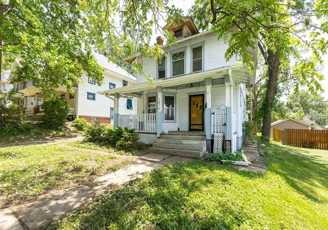 Homes for sale in St Joseph, MO | 2816 Sacramento St, St Joseph, MO 64507 | MLS# 2610560