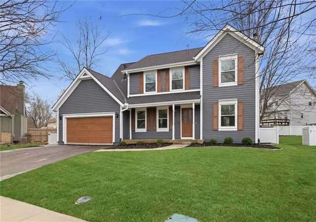 1st image of 1413 S Sheridan Bridge Cir, Olathe, KS 66062 | MLS# 2610594