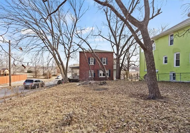 17th image of 1211 1213 Reynolds Ave, Kansas City, KS 66102 | MLS# 2610598