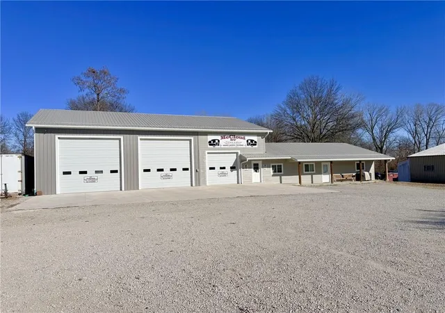 Photo 1 of Single family home for sale at 1744 Oklahoma Ave, Trenton, MO 64683 | MLS# 2610630 | Listing updated on 2026-08-13