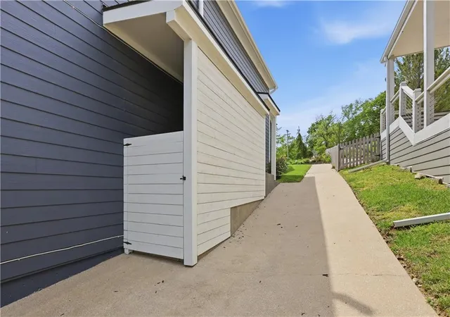 72nd image of 70 M St, Lake Lotawana, MO 64086 | MLS# 2610697
