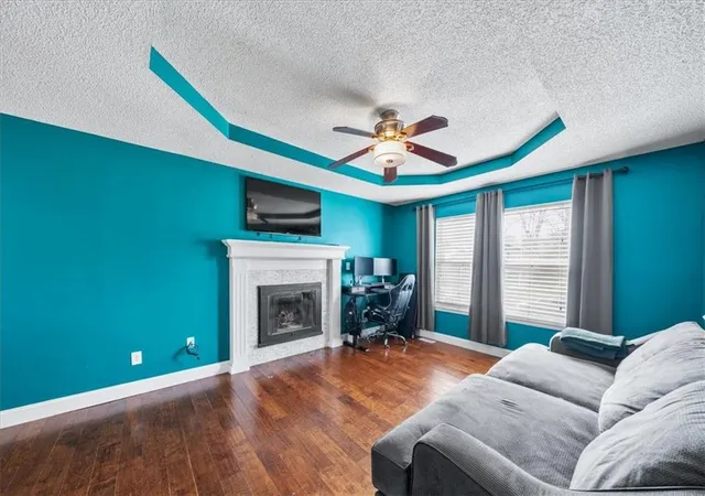 Photo 3 of Sale Pending at 1723 S Whitney Dr, Independence, MO 64057 | MLS# 2610742 | Listing updated on 2026-04-06