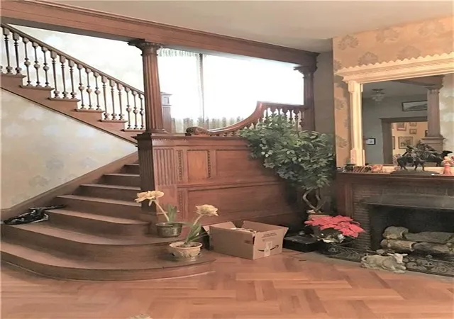 4th image of 409 N Esplanade St, Leavenworth, KS 66048 | MLS# 2610789