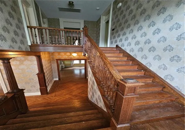 43rd image of 409 N Esplanade St, Leavenworth, KS 66048 | MLS# 2610789