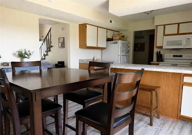 Listing Photo 5 - Condo for sale in building located at 3605 SW Jackson St, Blue Springs, MO 64015
