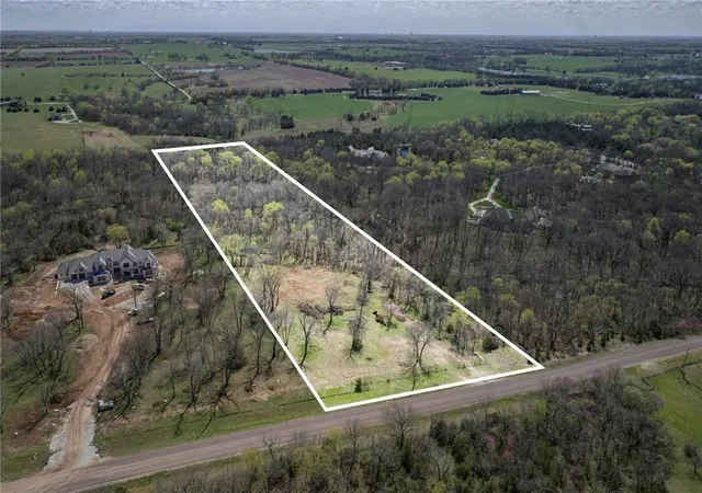 Homes for sale in Bucyrus, KS | 10283 W 191st St, Bucyrus, KS 66013 | MLS# 2611814