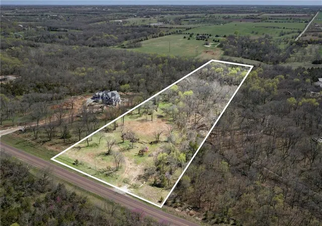Homes for sale in Bucyrus, KS | 10283 W 191st St, Bucyrus, KS 66013 | MLS# 2611814