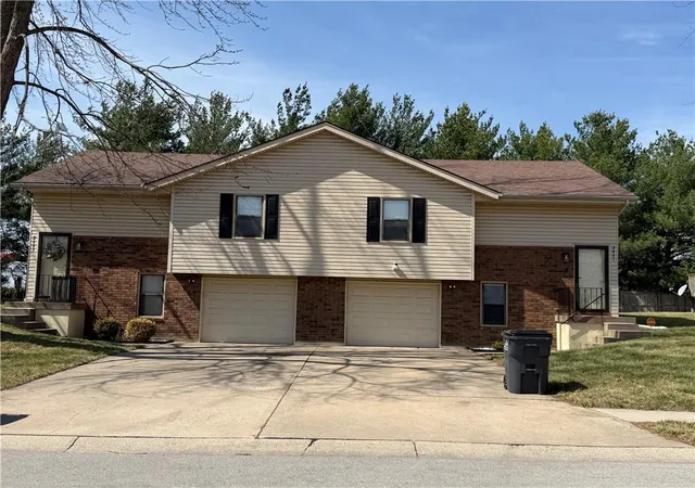 Homes for sale in Blue Springs, MO | 2401 & 2403 Sw 6th St, Blue Springs, MO 64014 | MLS# 2611858