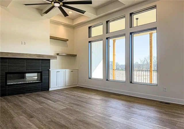4th image of 10787 Genesis Dr, Kansas City, MO 64152 | MLS# 2611898