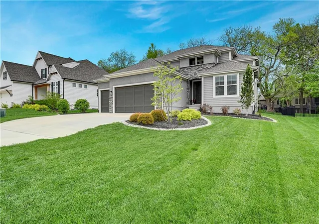 2nd image of 9149 Green Rd, Lenexa, KS 66227 | MLS# 2611922