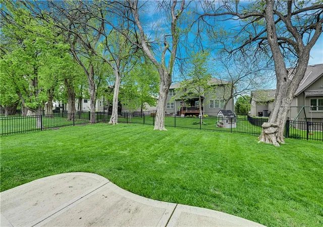 44th image of 9149 Green Rd, Lenexa, KS 66227 | MLS# 2611922