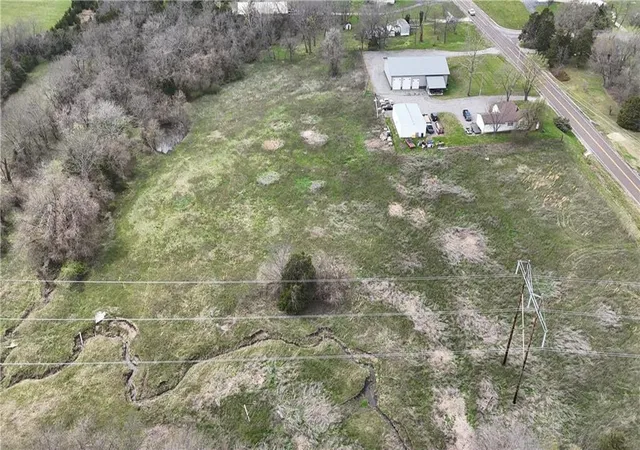 3rd image of 35703 E Pink Hill Rd, Oak Grove, MO 64057 | MLS# 2611980