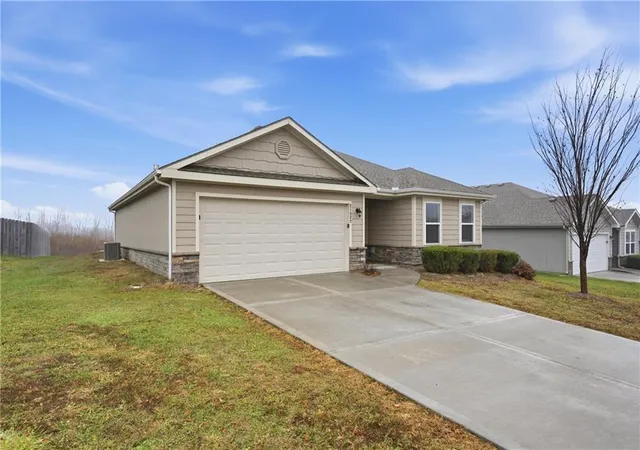 Homes for sale in Spring Hill, KS | 21832 Franklin St, Spring Hill, KS 66083 | MLS# 2612126