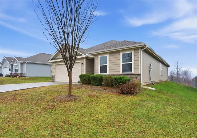 Homes for sale in Spring Hill, KS | 21832 Franklin St, Spring Hill, KS 66083 | MLS# 2612126