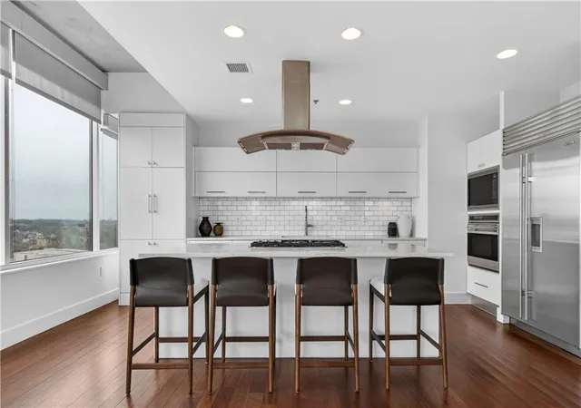 4th image of 4646 Broadway St #12th Floor, Kansas City, MO 64112 | MLS# 2612201