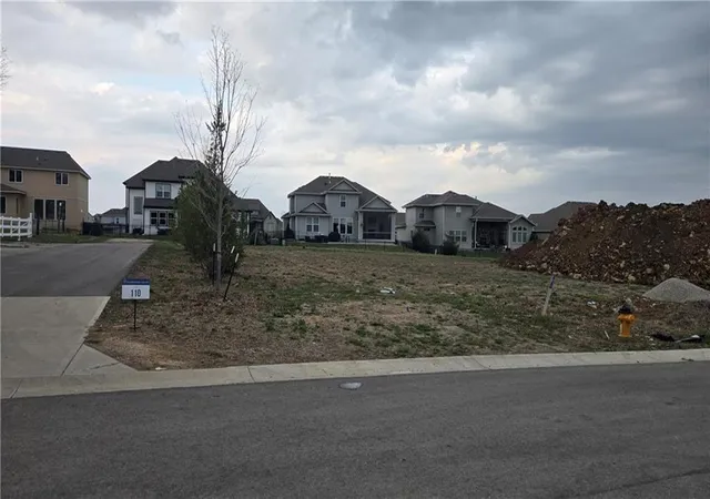 Photo 3 of Sale Pending at 12214 W 184th Terrace, Overland Park, KS 66062 | MLS# 2612204 | Listing updated on 2026-04-30