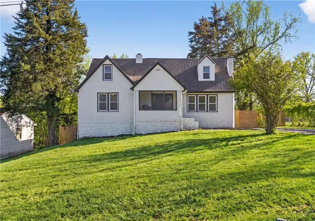 1st image of 3541 E 78th St, Kansas City, MO 64132 | MLS# 2612247