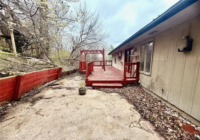 3rd image of 3112 Hampton Rd, Saint Joseph, MO 64505 | MLS# 2612257