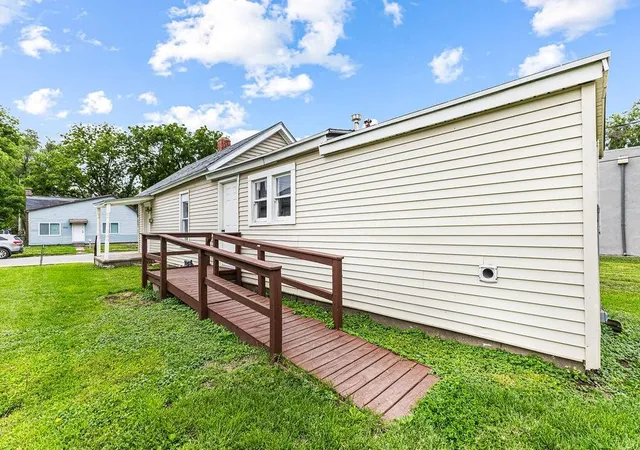 Homes for sale in St Joseph, MO | 903 W Valley St, St Joseph, MO 64504 | MLS# 2612270