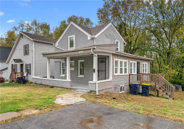 4th image of 3868 E 59Th St, Kansas City, MO 64130 | MLS# 2612300