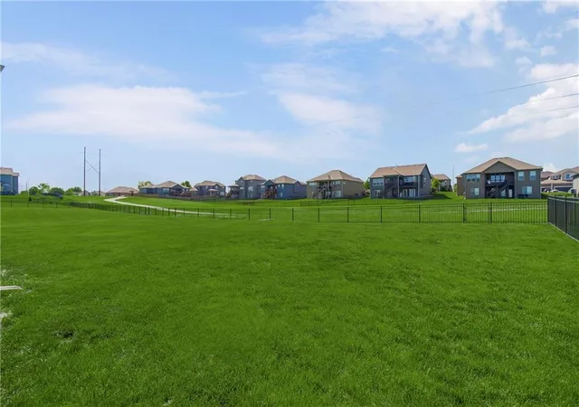 35th image of 6709 Nw 105th St, Kansas City, MO 64154 | MLS# 2612310