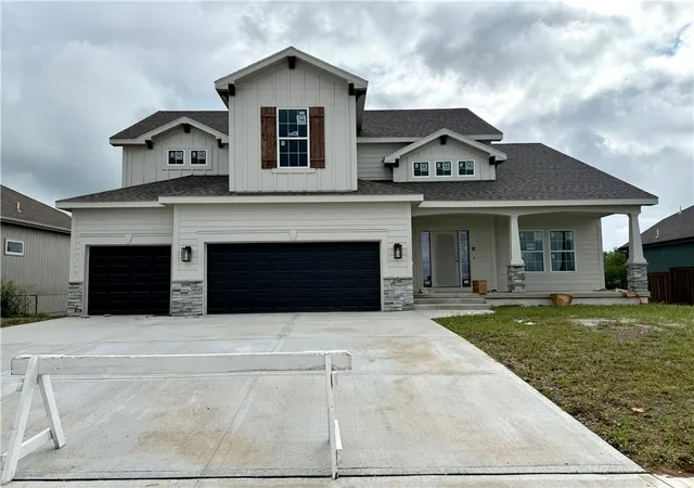 Photo 2 of Single family home for sale at 1039 Fir Ln, Liberty, MO 64068 | MLS# 2612386 | Listing updated on 2026-10-02