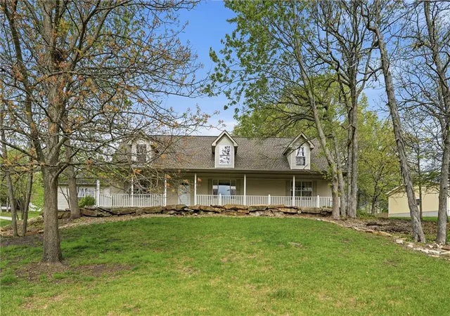 Homes for sale in Osawatomie, KS | 612 17Th St, Osawatomie, KS 66064 | MLS# 2612419