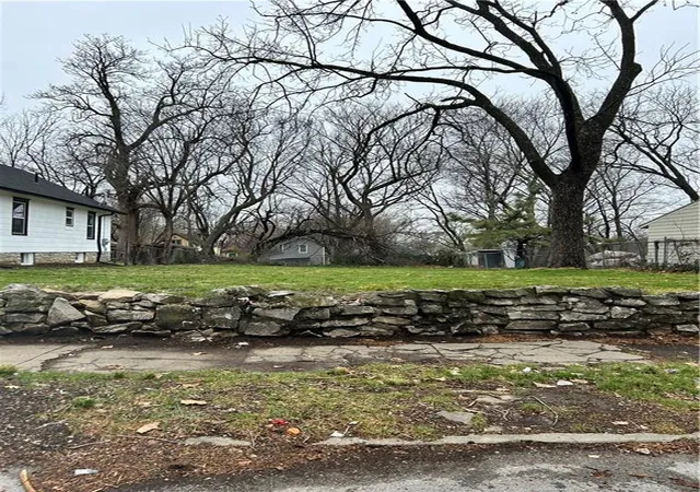 Photo 3 of Land for sale at 2322 Poplar Ave, Kansas City, MO 64127 | MLS# 2612431 | Listing updated on 2026-09-03