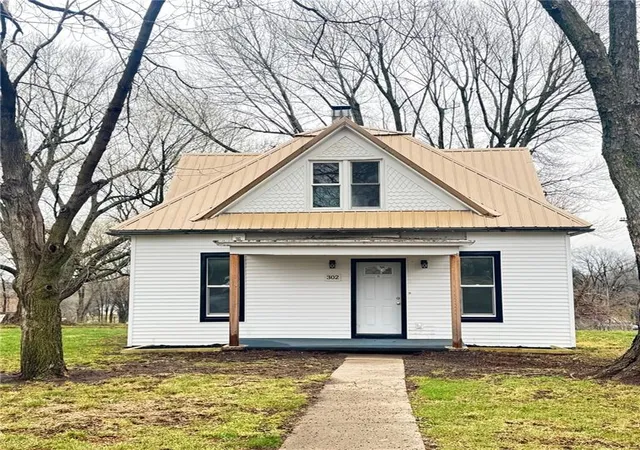 1st image of 302 N Iowa St, Highland, KS 66035 | MLS# 2612439