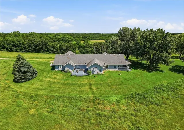 5th image of 29001 219Th St, Easton, KS 66020 | MLS# 2612497