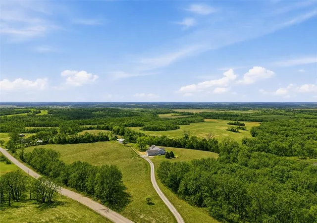 Land for sale at 29001 219th Street, Easton, KS 66020 | MLS# 2612499