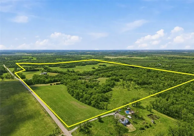Photo 2 of Land for sale at 29001 219th Street, Easton, KS 66020 | MLS# 2612499 | Listing updated on 2026-08-26