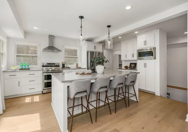 1st image of 4536 Mercier St, Kansas City, MO 64111 | MLS# 2612519