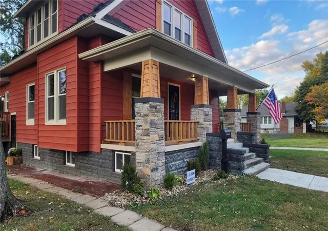 1st image of 417 S 5th St, Odessa, MO 65076 | MLS# 2612565