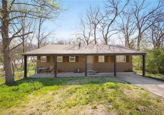 1st image of 1 & 2 H St, Lake Lotawana, MO 64086 | MLS# 2612636