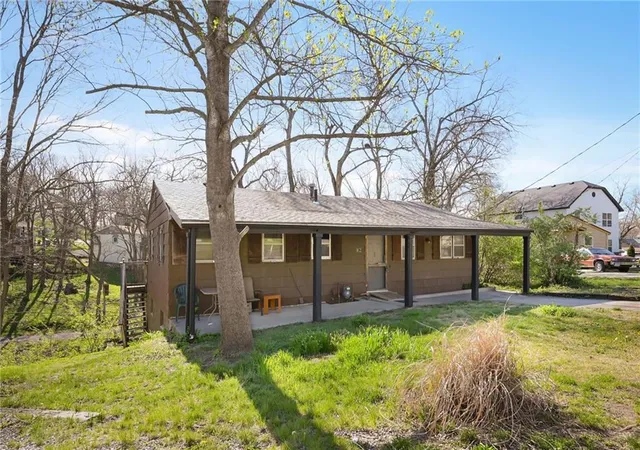 2nd image of 1 & 2 H St, Lake Lotawana, MO 64086 | MLS# 2612636