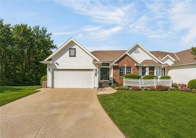 3rd image of 3402 Kempton Ct, Platte City, MO 64079 | MLS# 2612663