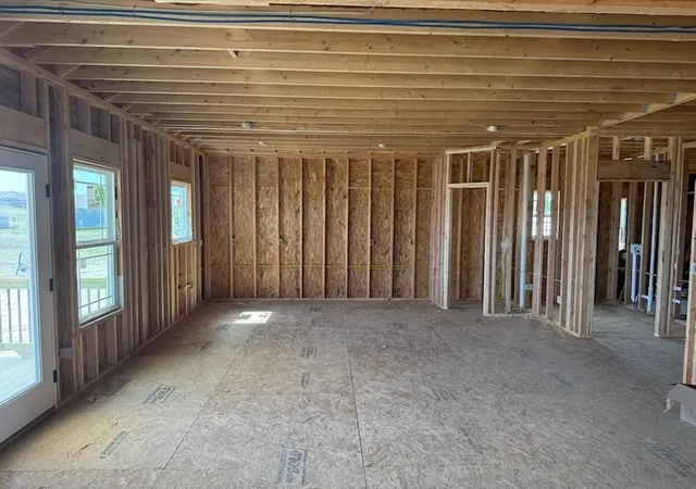 3rd image of 4706 Woodland Shores Ct, St Joseph, MO 64505 | MLS# 2612678