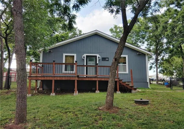 Homes for sale in Linn Valley, KS | 189 Timber Valley Dr, Linn Valley, KS 66040 | MLS# 2612768